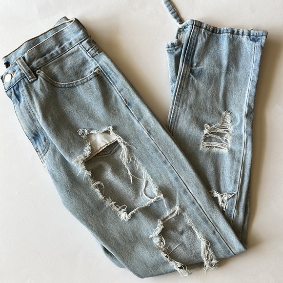 Brandy Melville Destroyed Ripped Mom Jeans - Picture 10 of 15